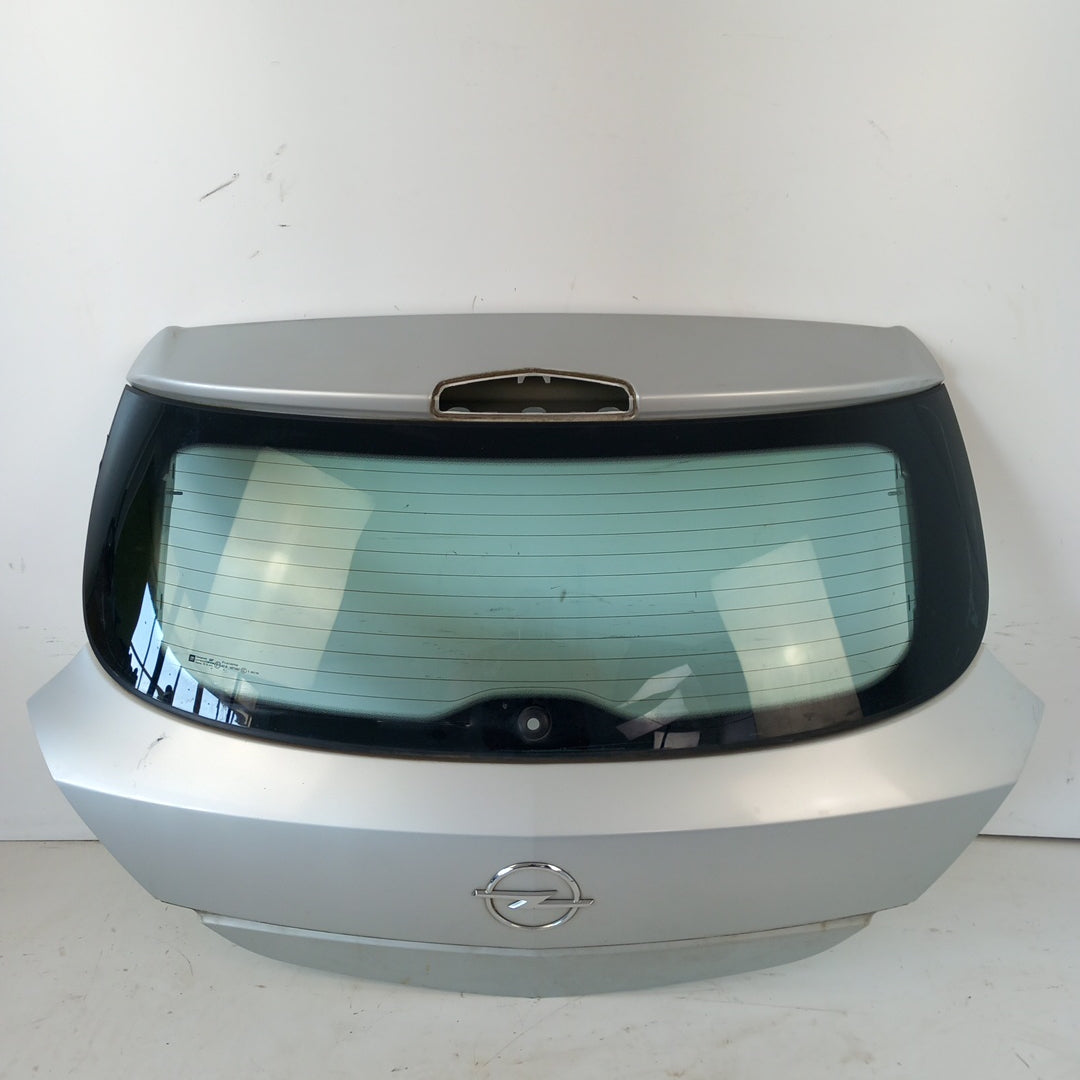Капак багажник Z157 Star Silver Opel Astra H 3 врати хечбек