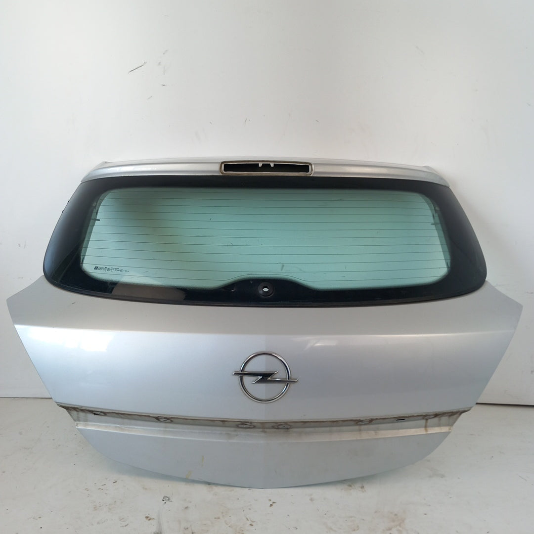 Капак багажник Z157 Star Silver Opel Astra H 3 врати хечбек