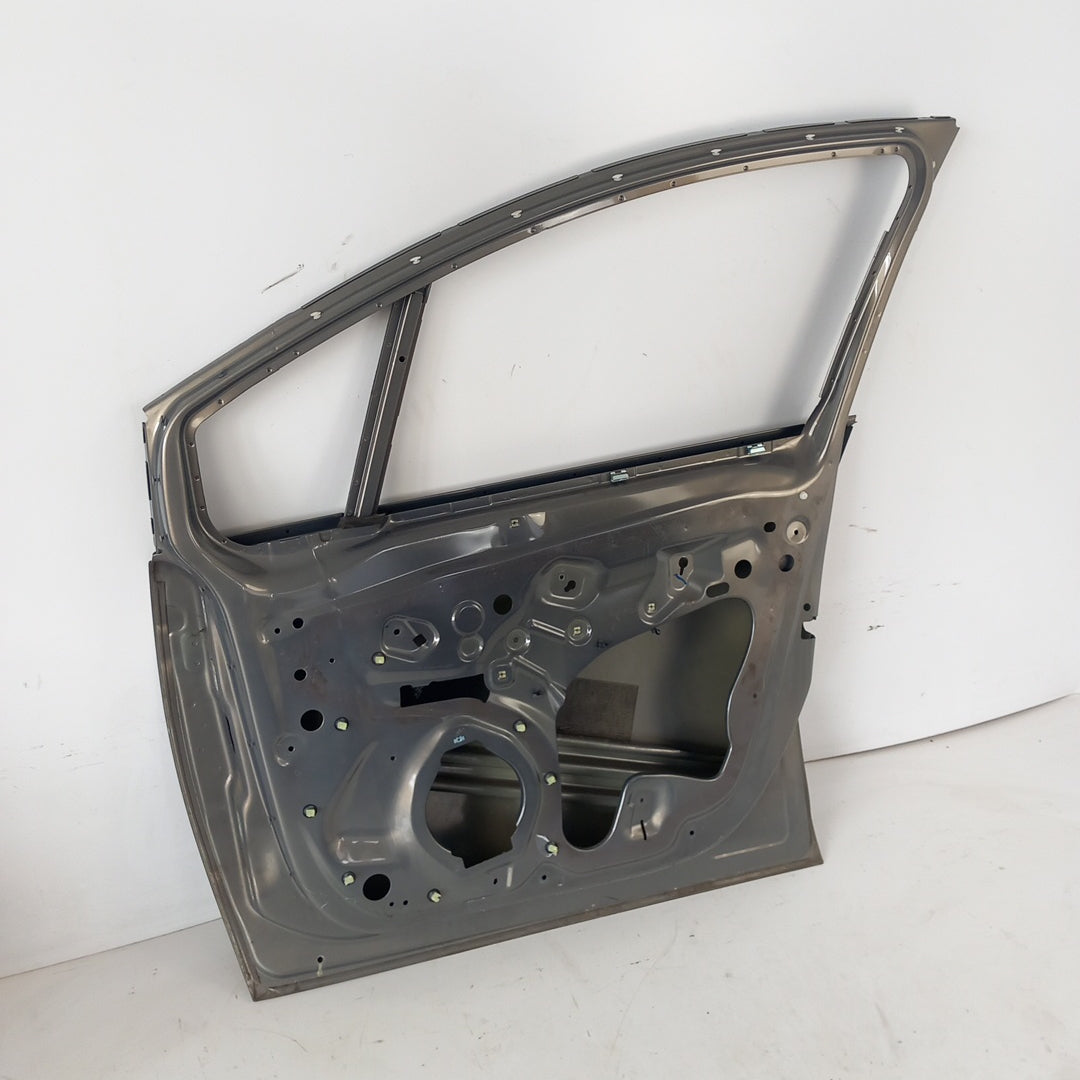 Врата предна дясна Z40W Muskat Brown Opel Meriva B