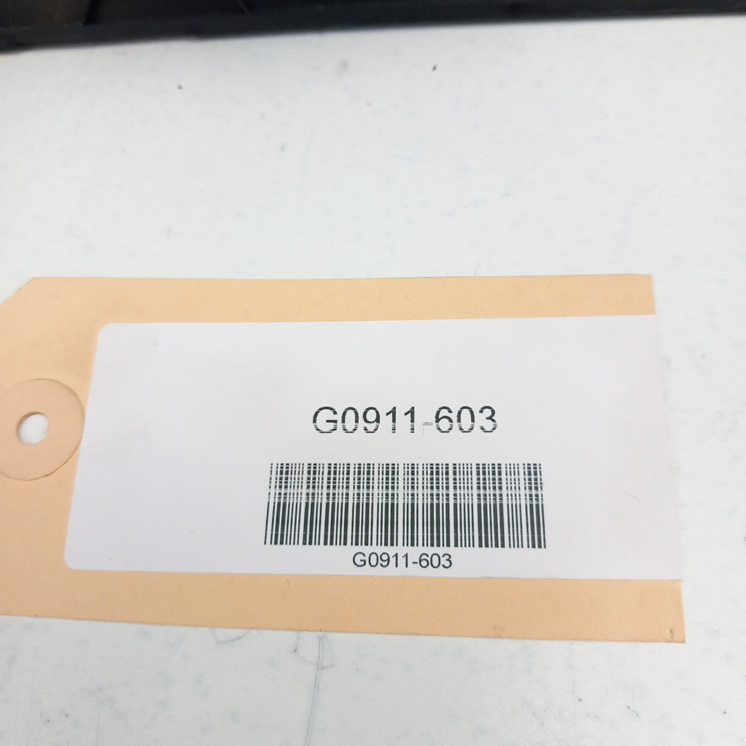 Пластмаса седалка предна лява външна ел. Opel Insignia A