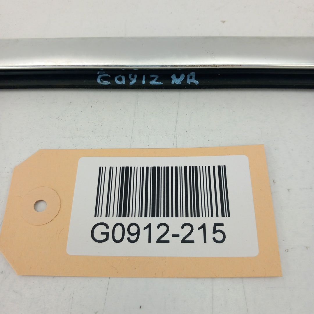 Лайстна стъкло на врата предна дясна външна хром Opel Insignia A хечбек