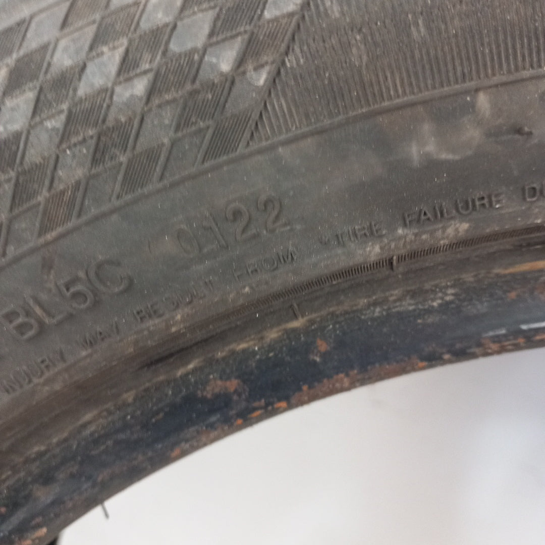 Комплект 17" цола 2 броя летни гуми 225/55ZR17 98W Landsail