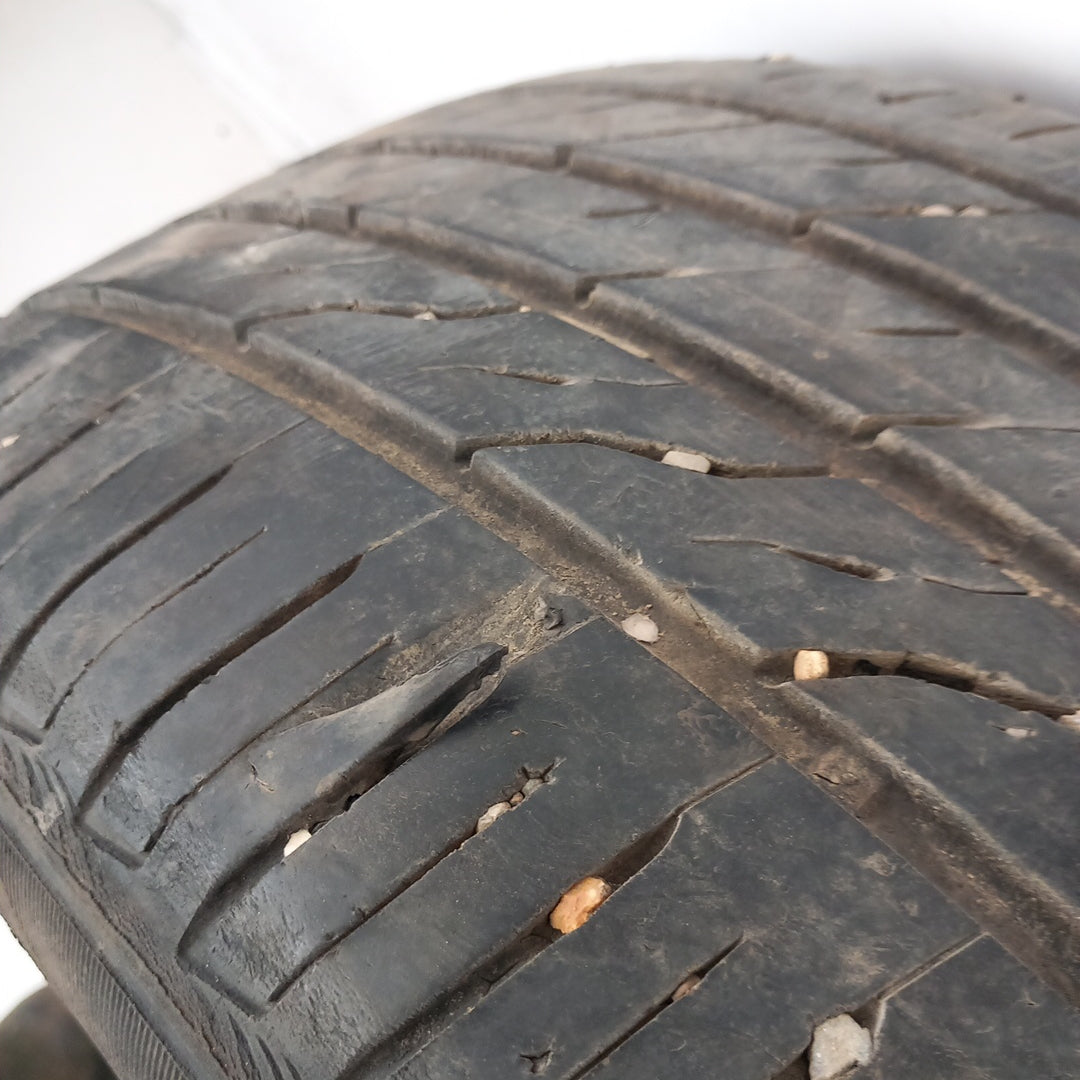 Комплект 17" цола 2 броя летни гуми 225/55ZR17 98W Landsail