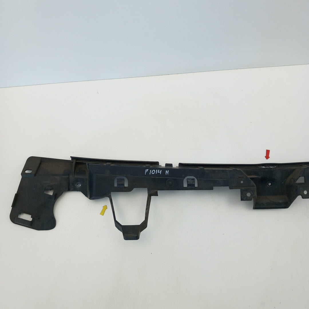 Водач задна броня централен Opel Astra J 5-Türer