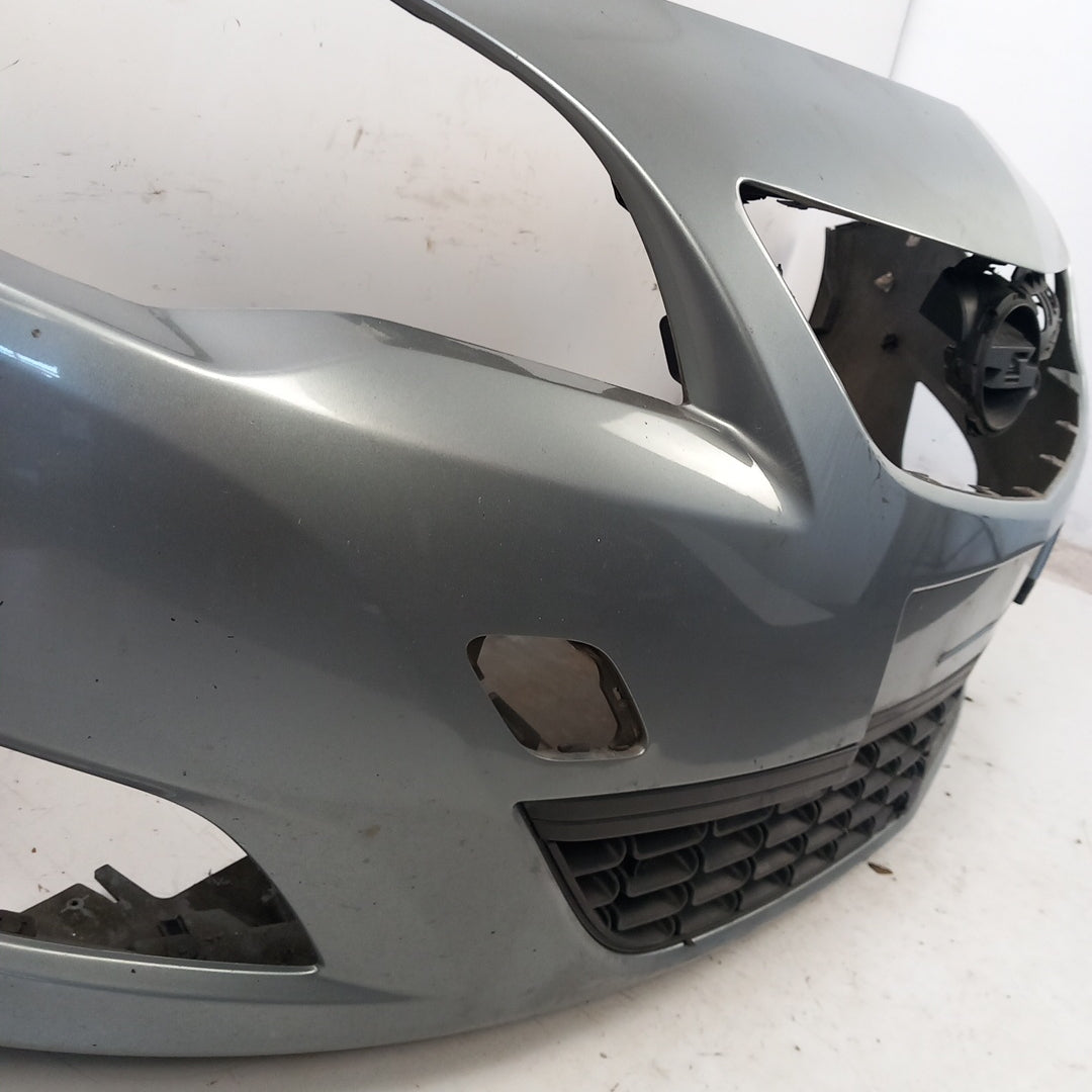 Броня предна дефект Opel Astra J 5-Türer