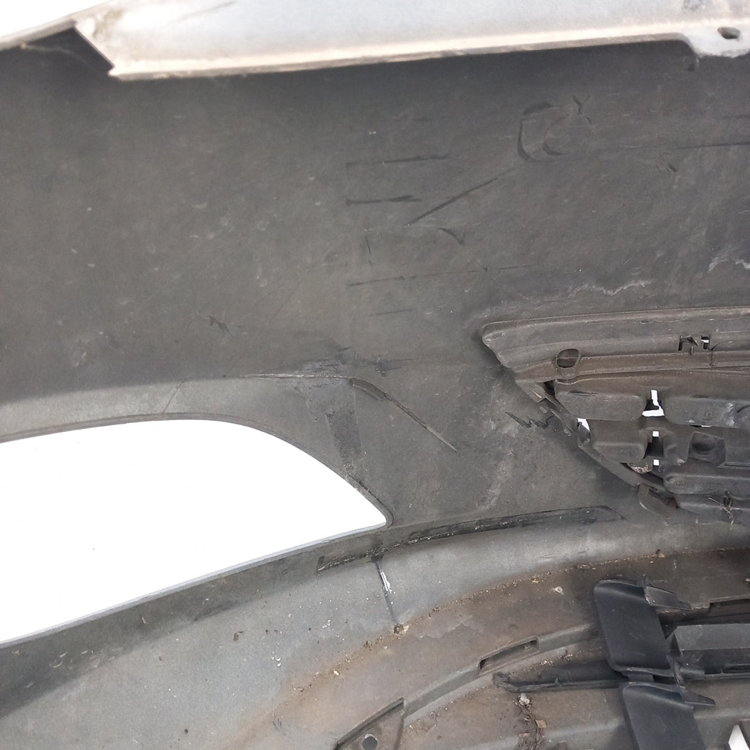 Броня предна дефект Opel Astra J 5-Türer