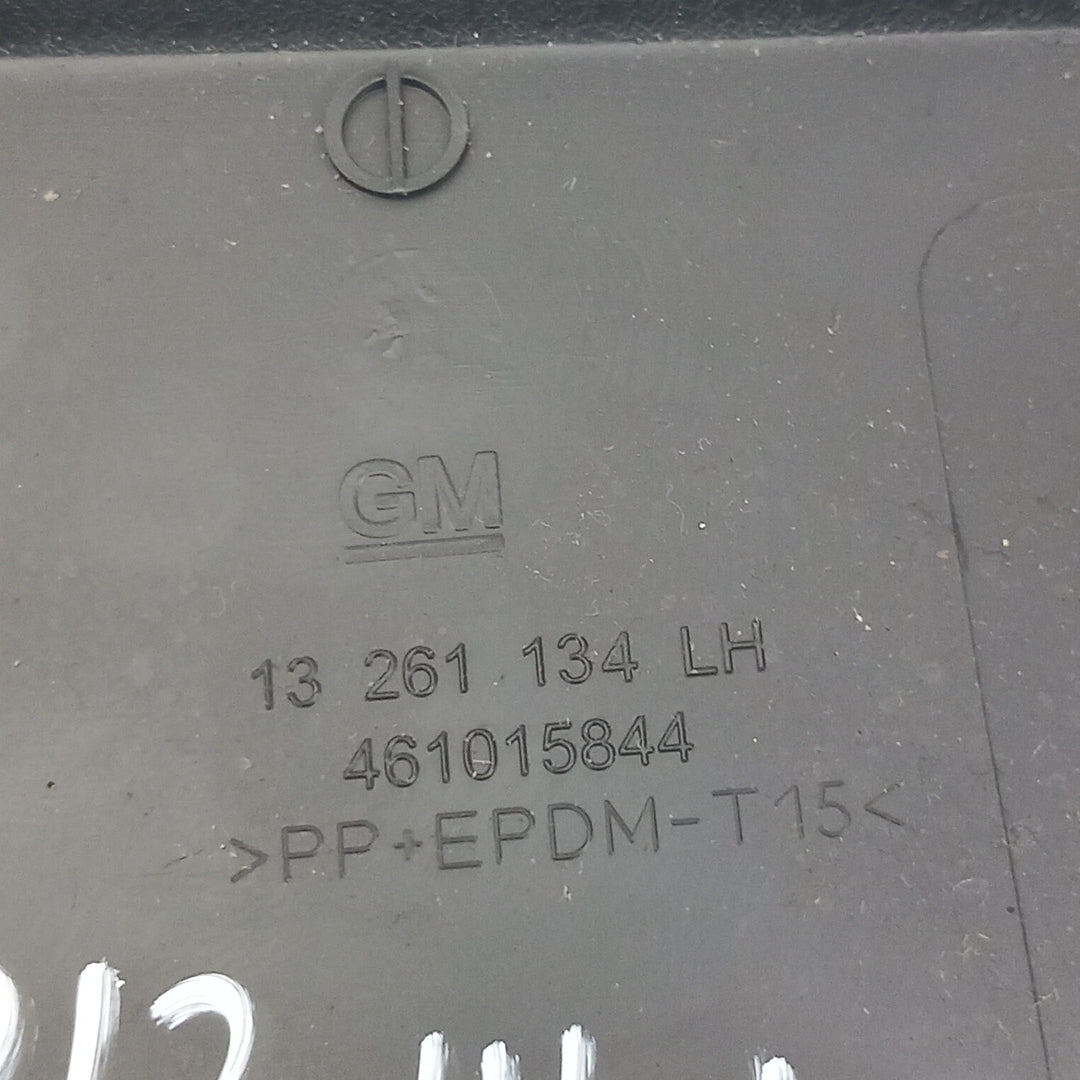 Пластмаса седалка задна лява външна Opel Meriva B