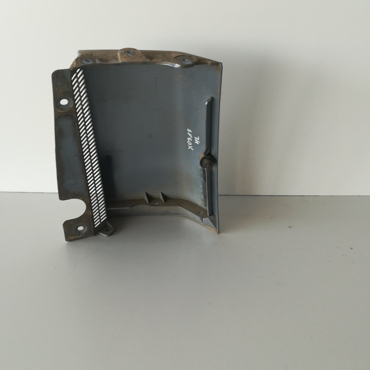 Abdeckung unter Bremse hinten links grau Z163 Opel Meriva A