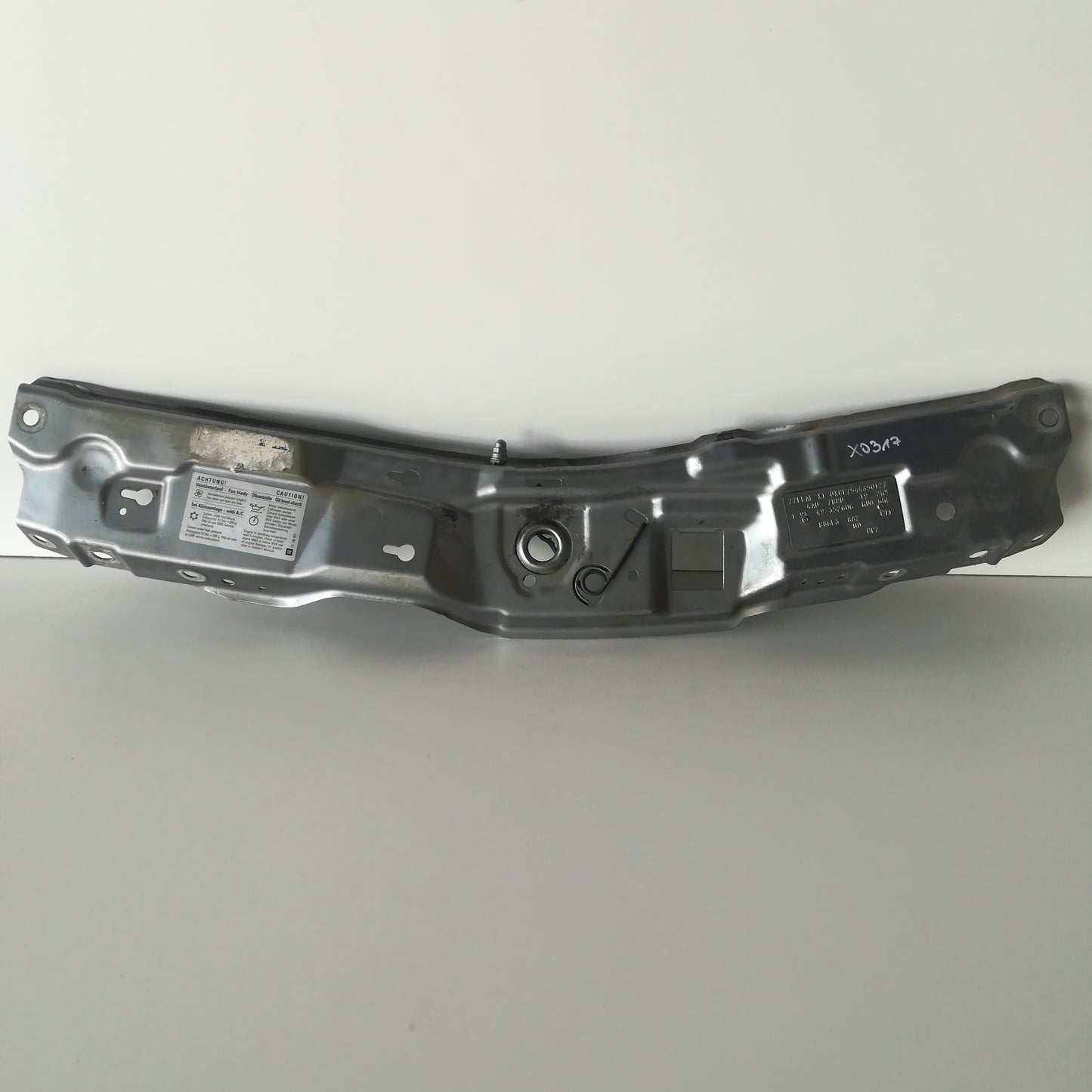 Verkleidung Metall vorne oben Opel Meriva A