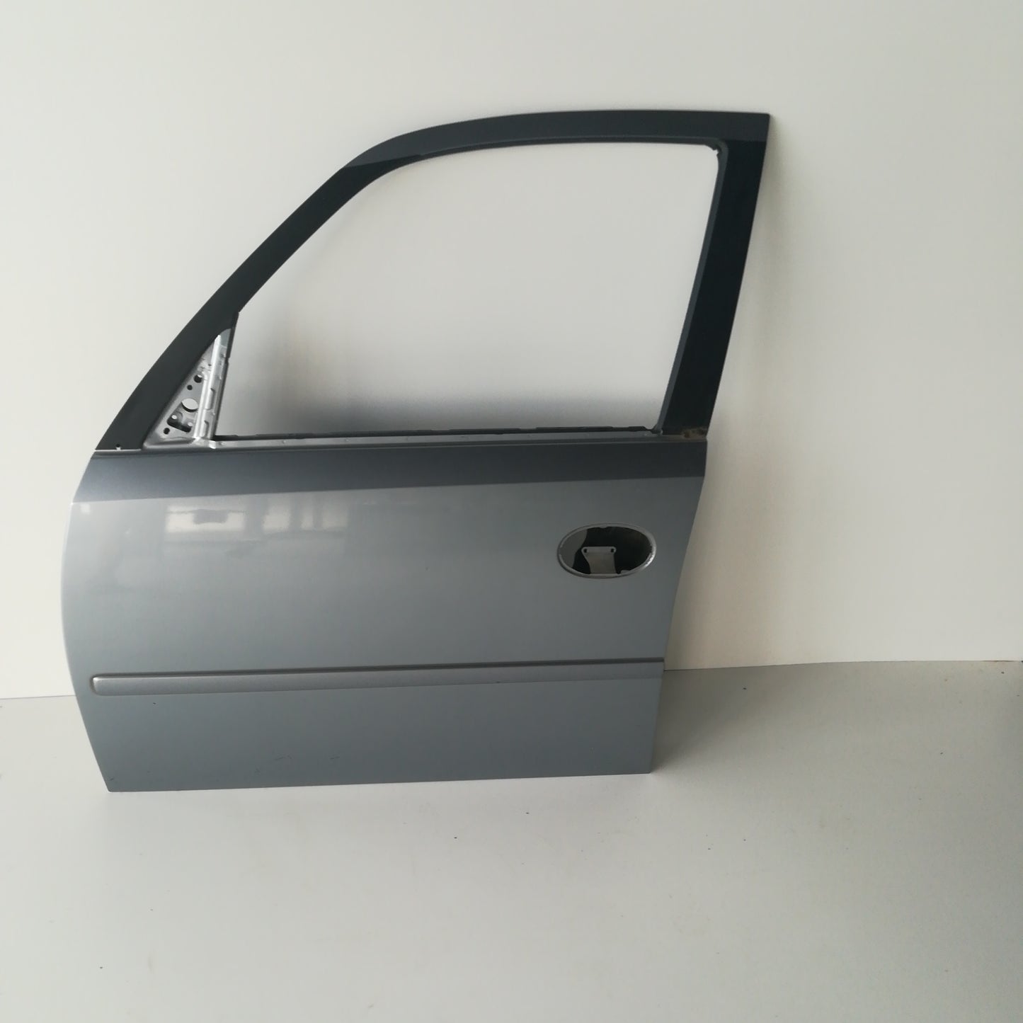 Tür vorne links graumetallic Z163 Opel Meriva A