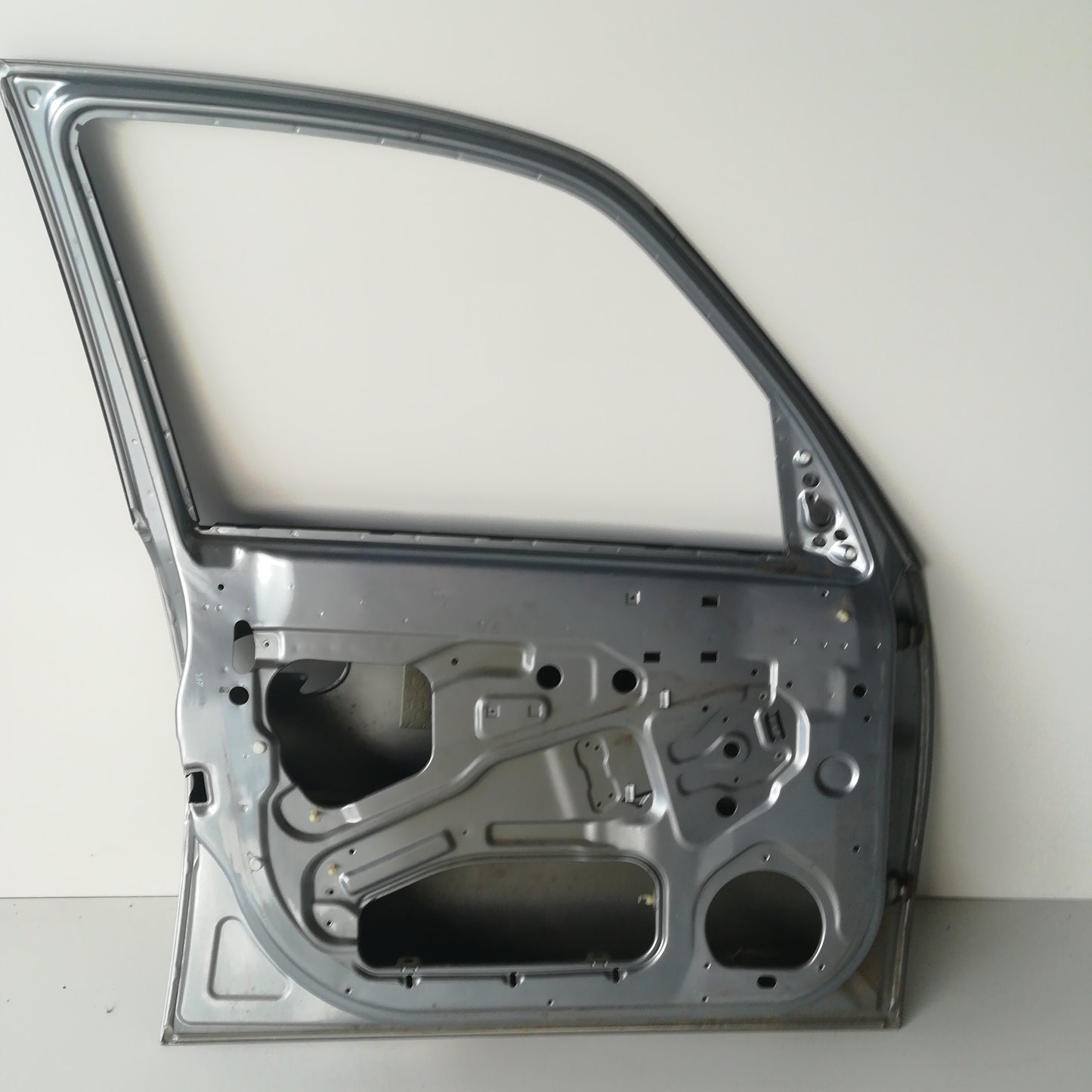 Tür vorne links graumetallic Z163 Opel Meriva A