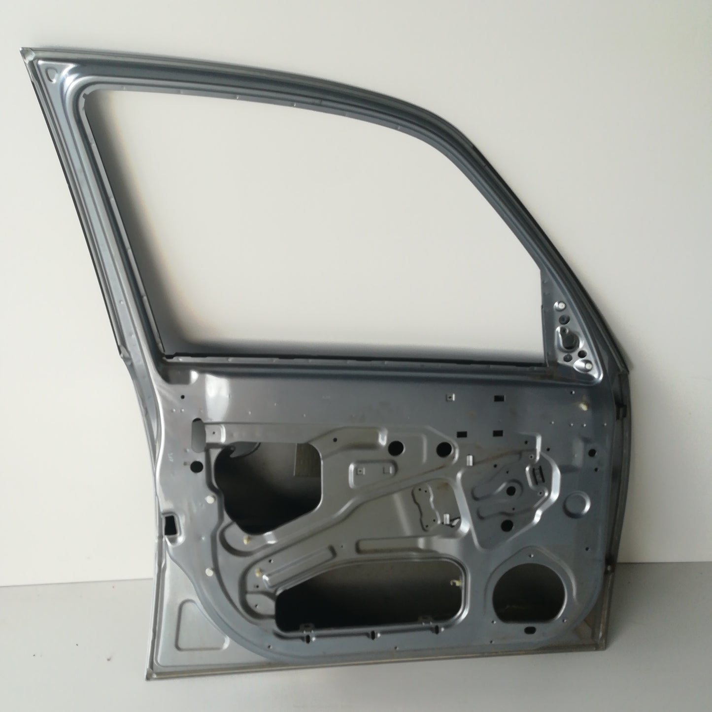 Tür vorne links graumetallic Z163 Opel Meriva A