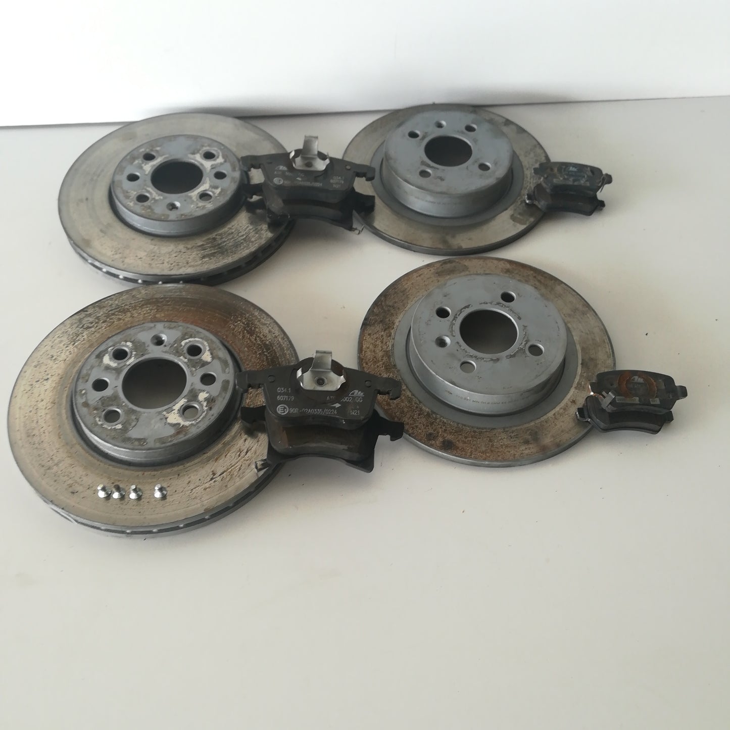 Satz Bremsscheiben Beläge vorne und hinten Ate Opel Meriva A