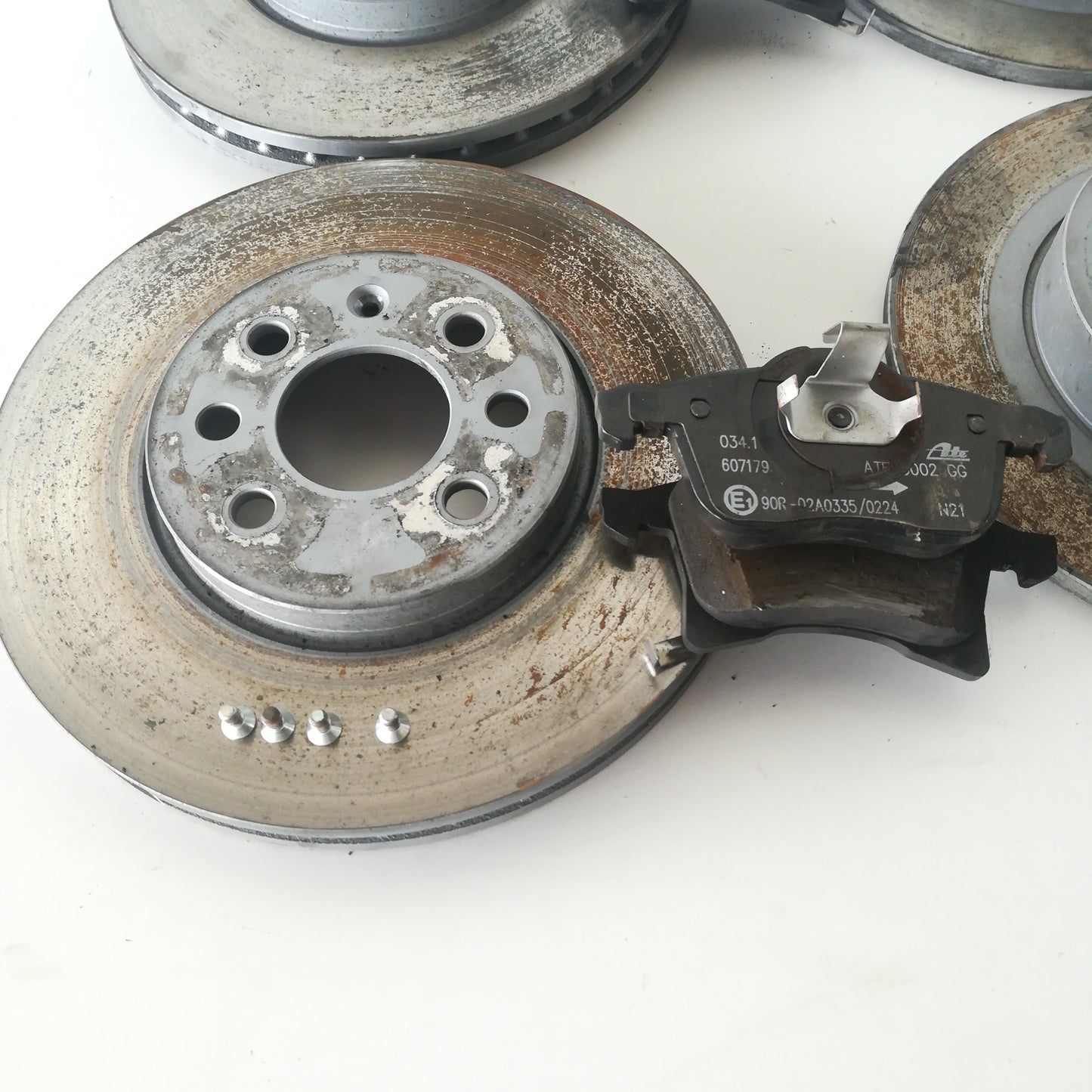 Satz Bremsscheiben Beläge vorne und hinten Ate Opel Meriva A