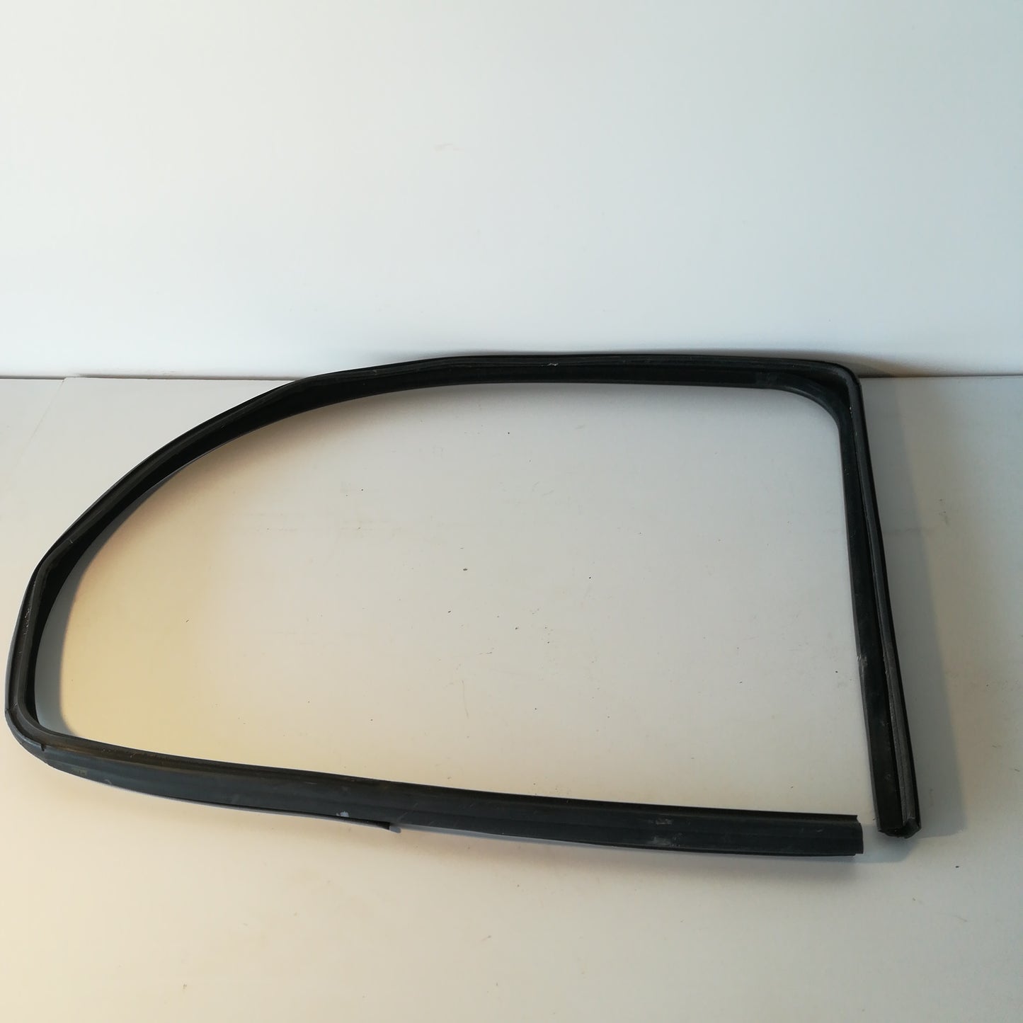 Fensterdichtung Tür vorne links Opel Corsa D