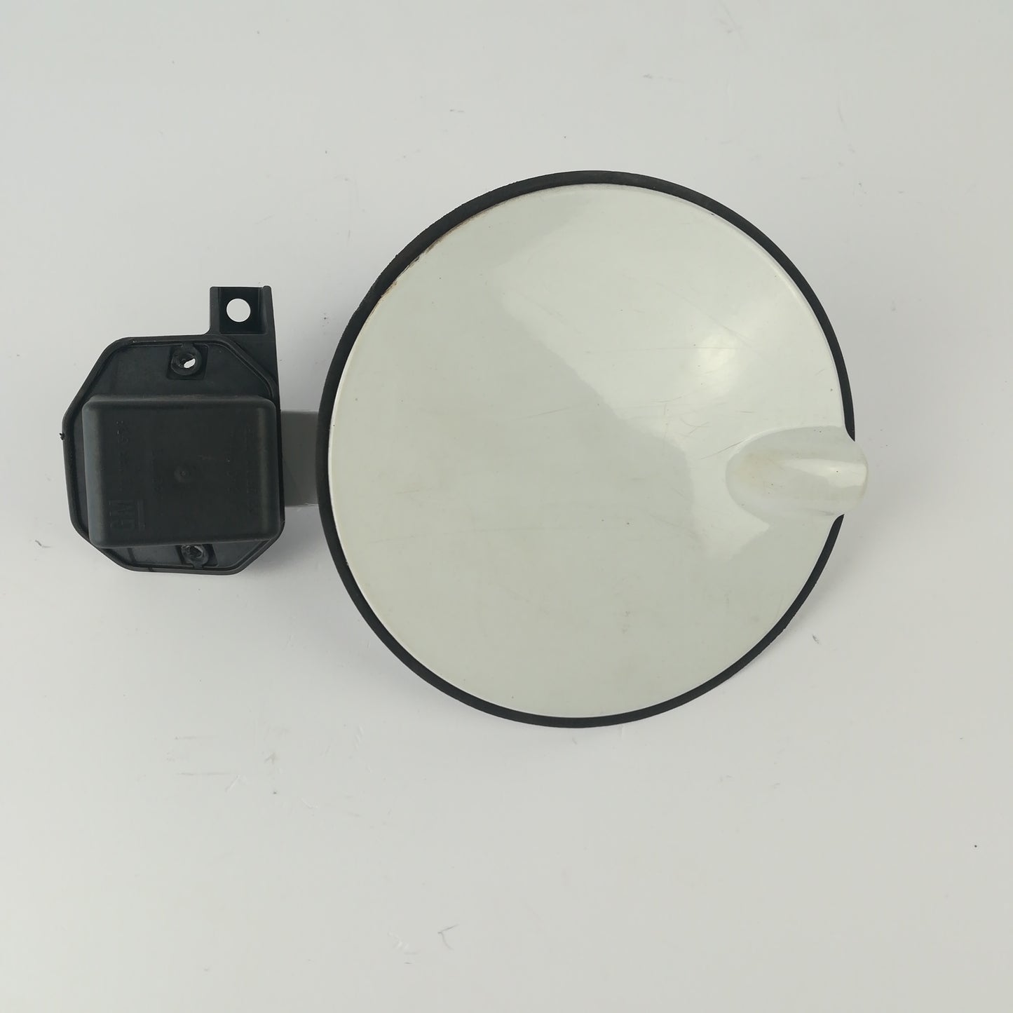 Weißer Z474 aufklappbarer Tankdeckel Opel Corsa D