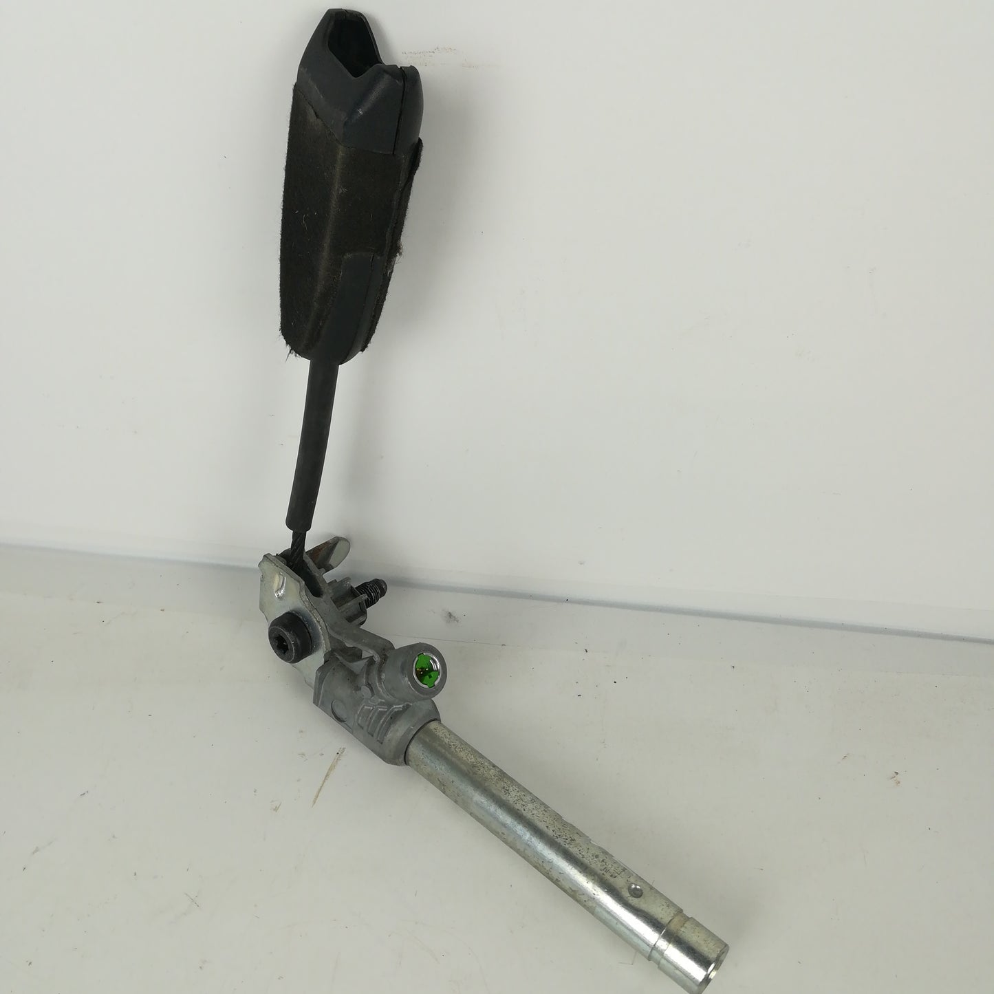 Spanner Pyrokartusche vorne links Opel Corsa D 3-Türer