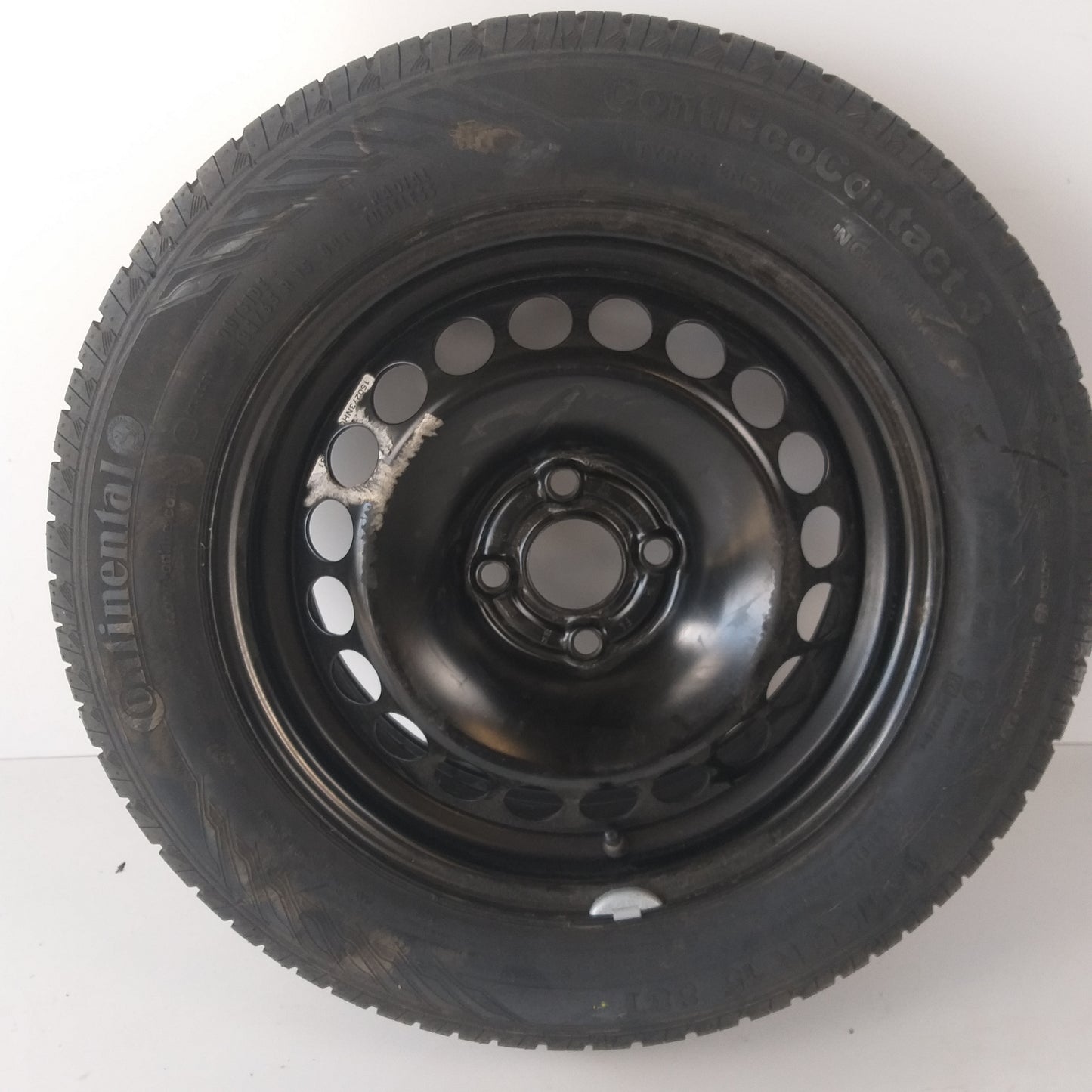 Стоманена джанта 15"цола 6Jx15H2 ET39 4x100 лятна гума Continental 185/65/R15 Opel Corsa D