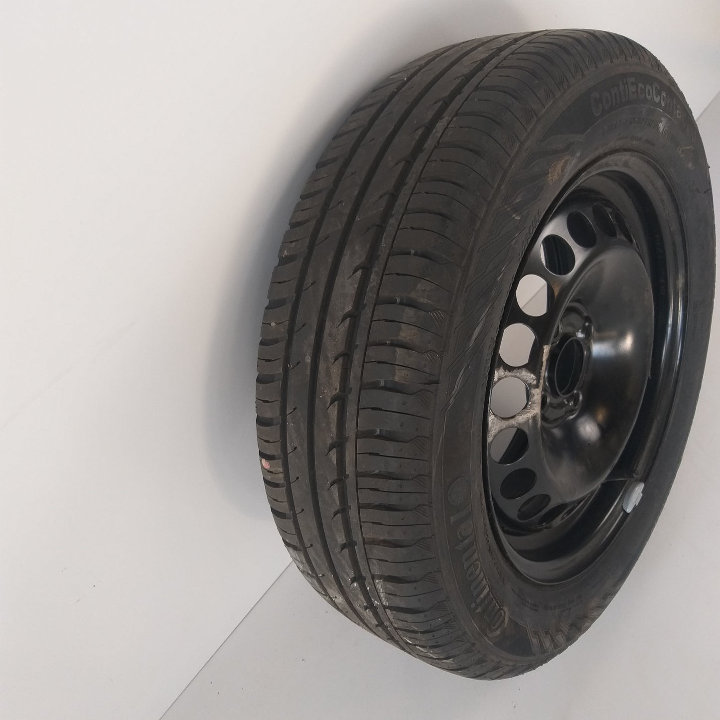 Стоманена джанта 15"цола 6Jx15H2 ET39 4x100 лятна гума Continental 185/65/R15 Opel Corsa D