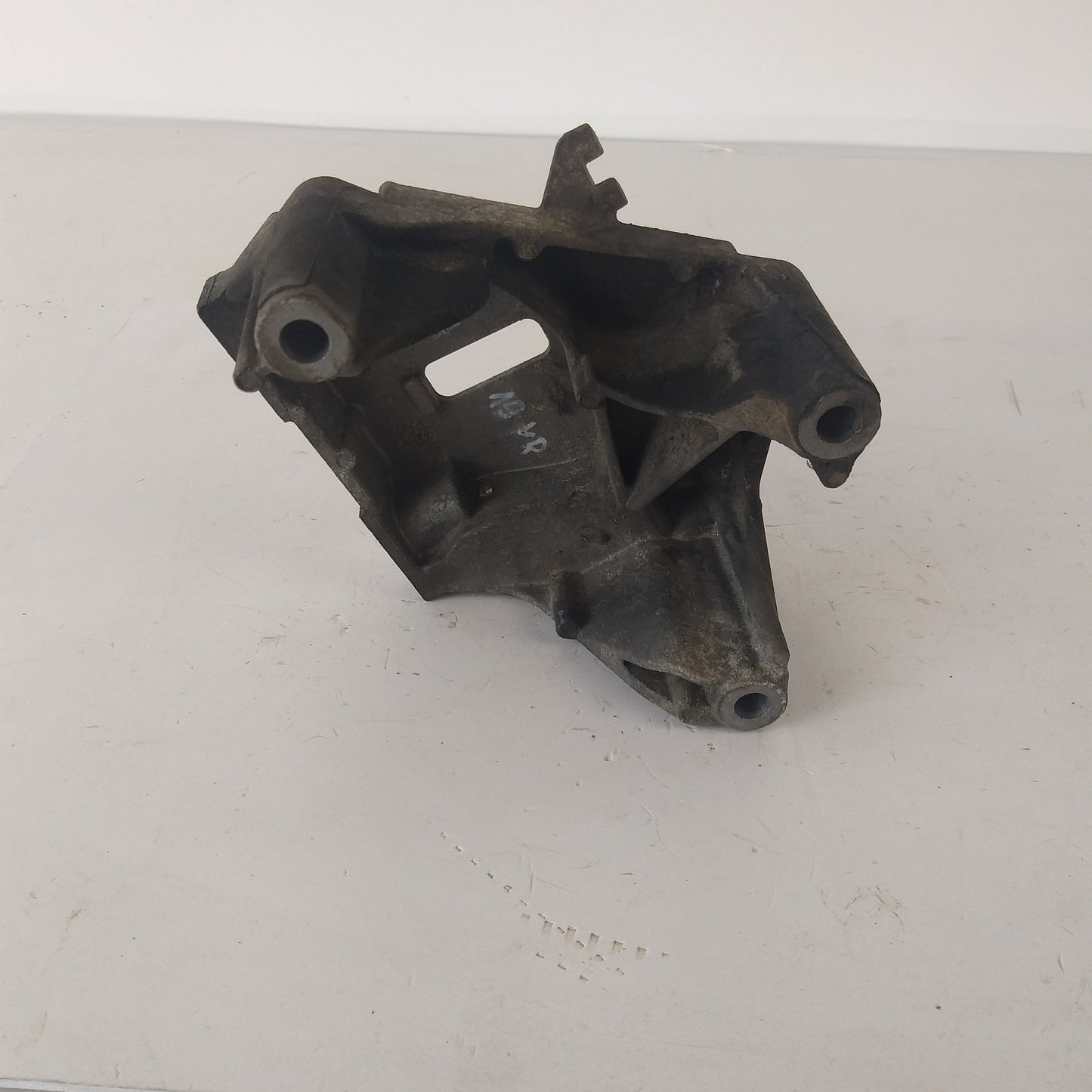 Стойка тампон двигател дясна страна Z12XEP Opel Corsa D 1.2