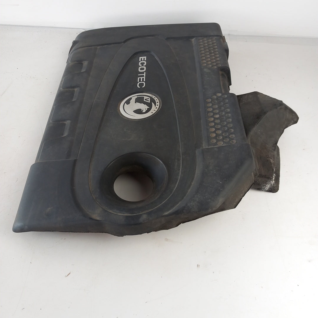 Капак двигател Opel Astra J 2,0 CDTI