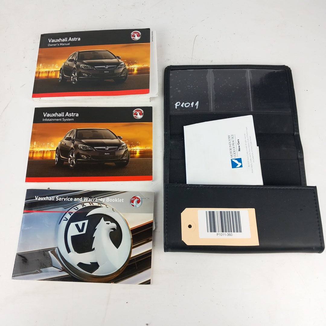 Ръководство на собственика Бордови дневник Ръководство Английски Opel Astra J 2,0 CDTI