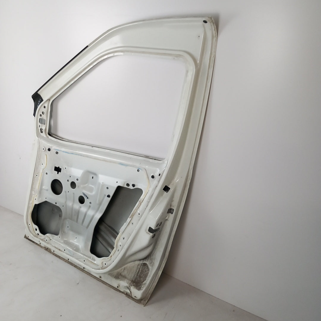 Предна дясна врата бяла Fiat Doblo 263