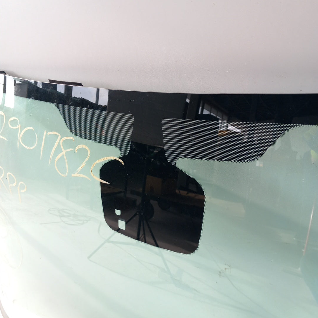 Предно стъкло Opel Astra J