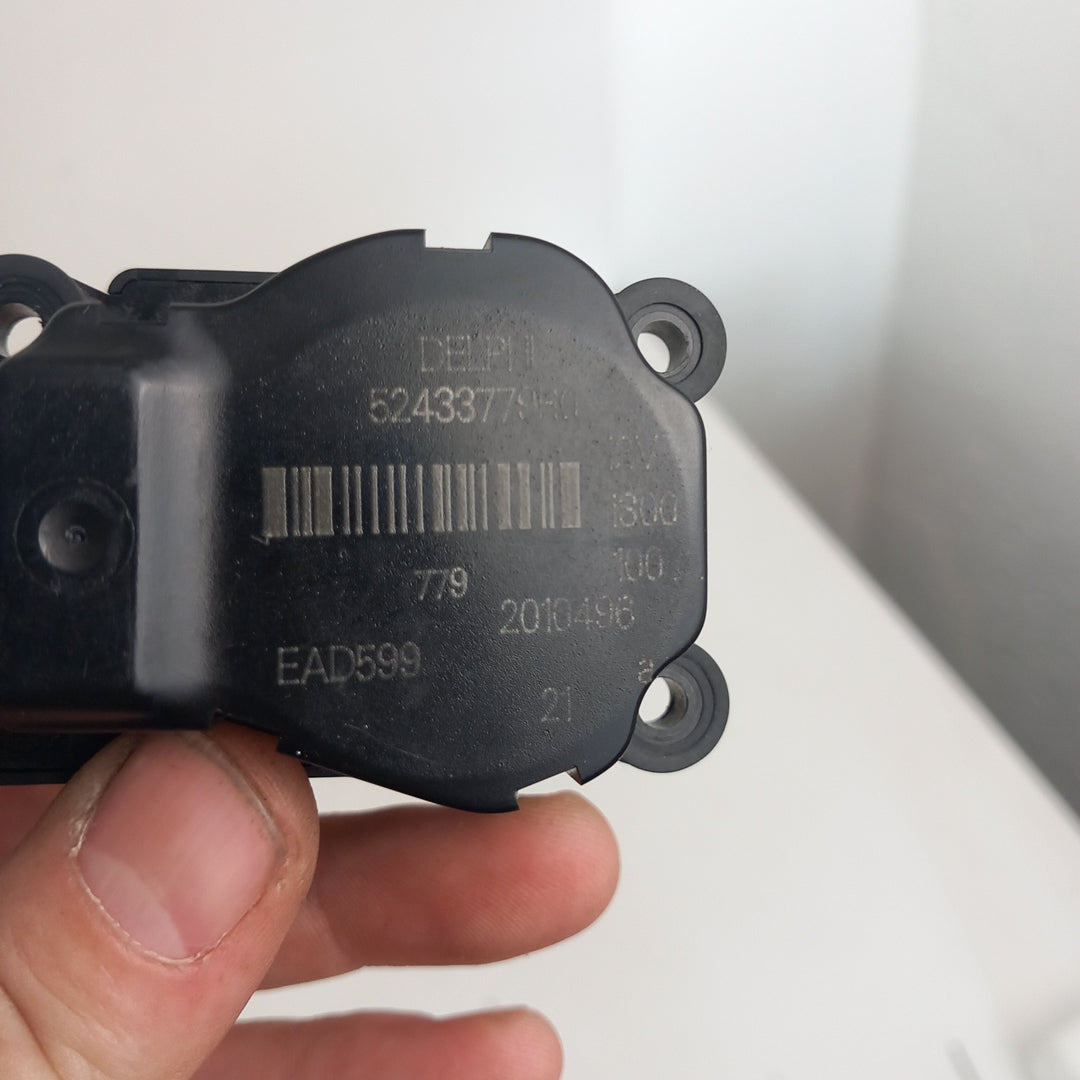 52433779 12V