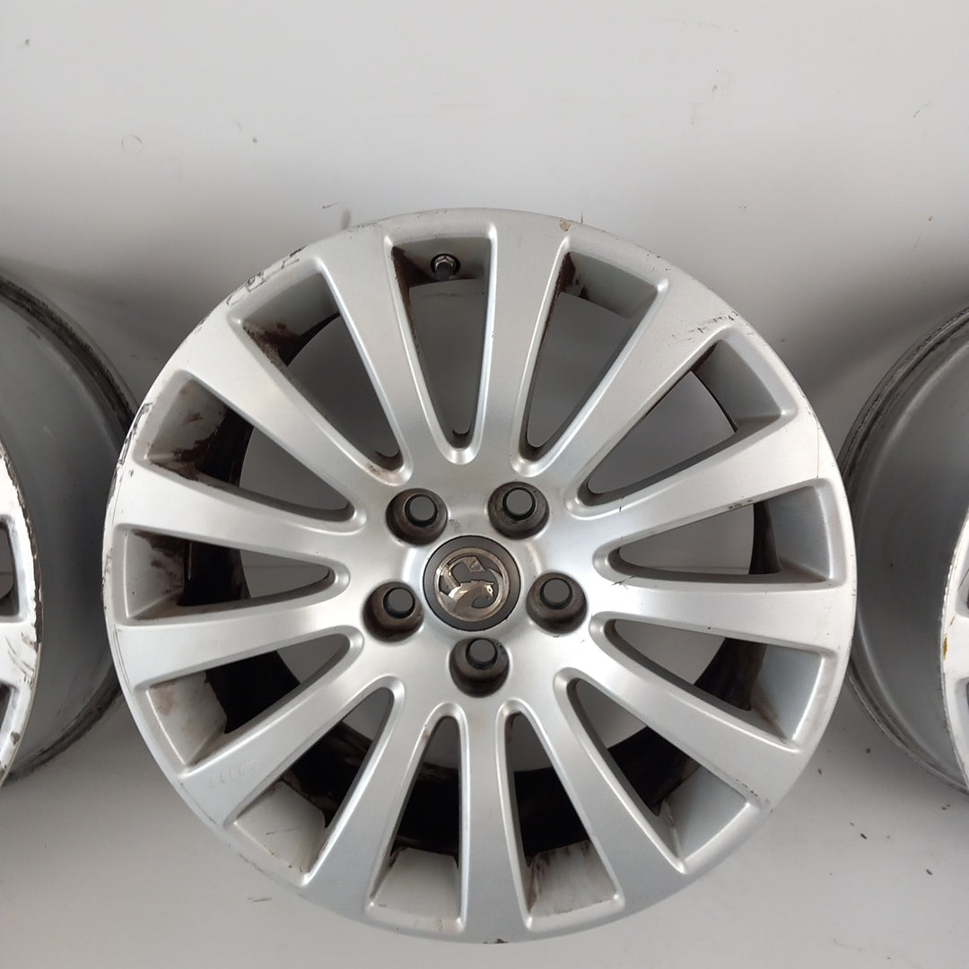 Комплект 18" цола алуминиеви джанти с датчици 18x8J H2 IS42 5x120 Opel Insignia A