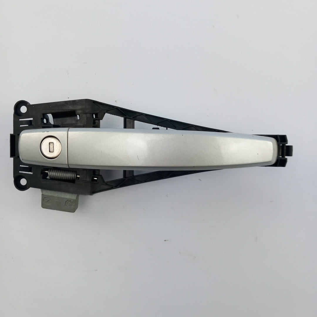 Дръжка външна предна лява врата Z157 2AU Star Silver Opel Astra H 1,8 GTC