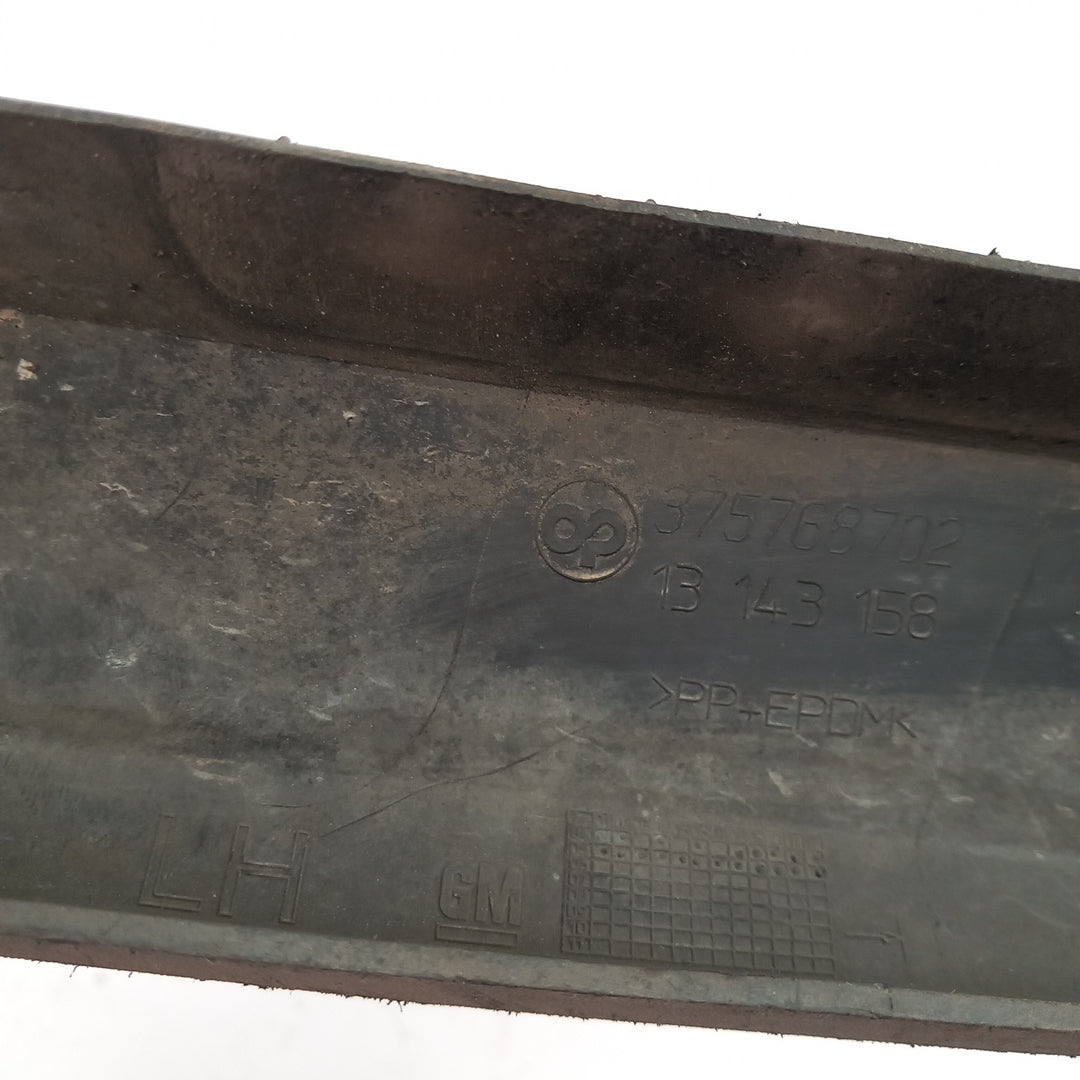 Лайсна лява декоративна предна броня долу Opel Astra H 1,8 GTC