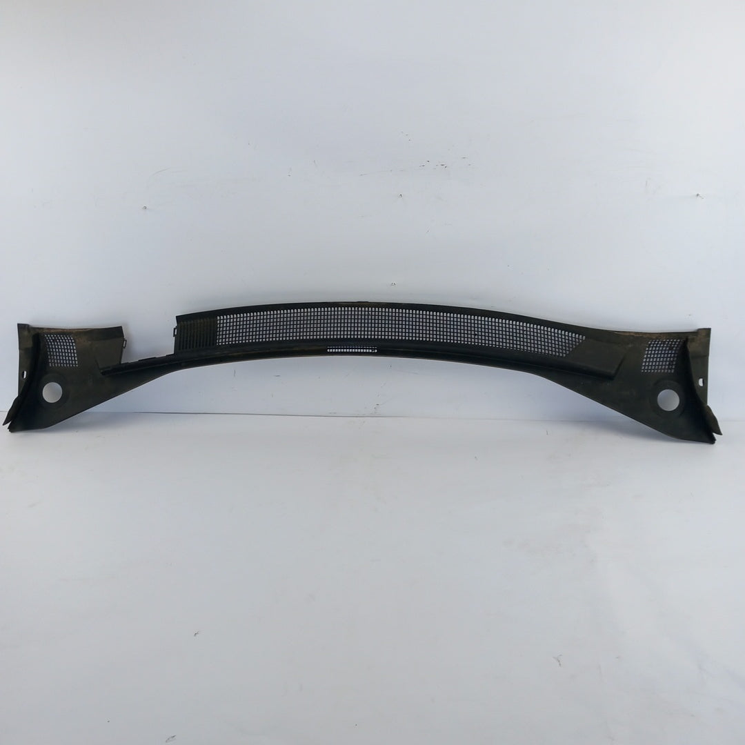 Решетка въздух отводняване предно стъкло Opel Meriva B