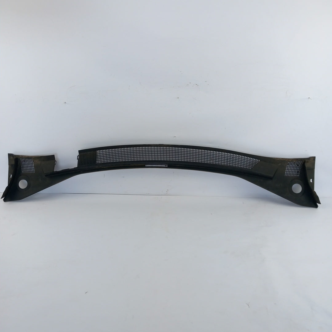 Решетка въздух отводняване предно стъкло Opel Meriva B