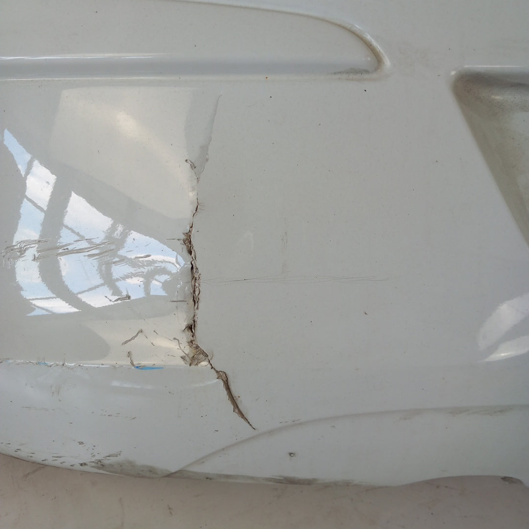 Задна броня дефектна бяла Z474 бяло Defekt! Opel Corsa D 3 врати