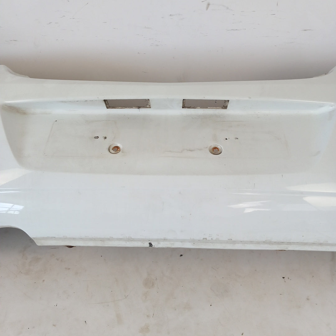 Задна броня дефектна бяла Z474 бяло Defekt! Opel Corsa D 3 врати