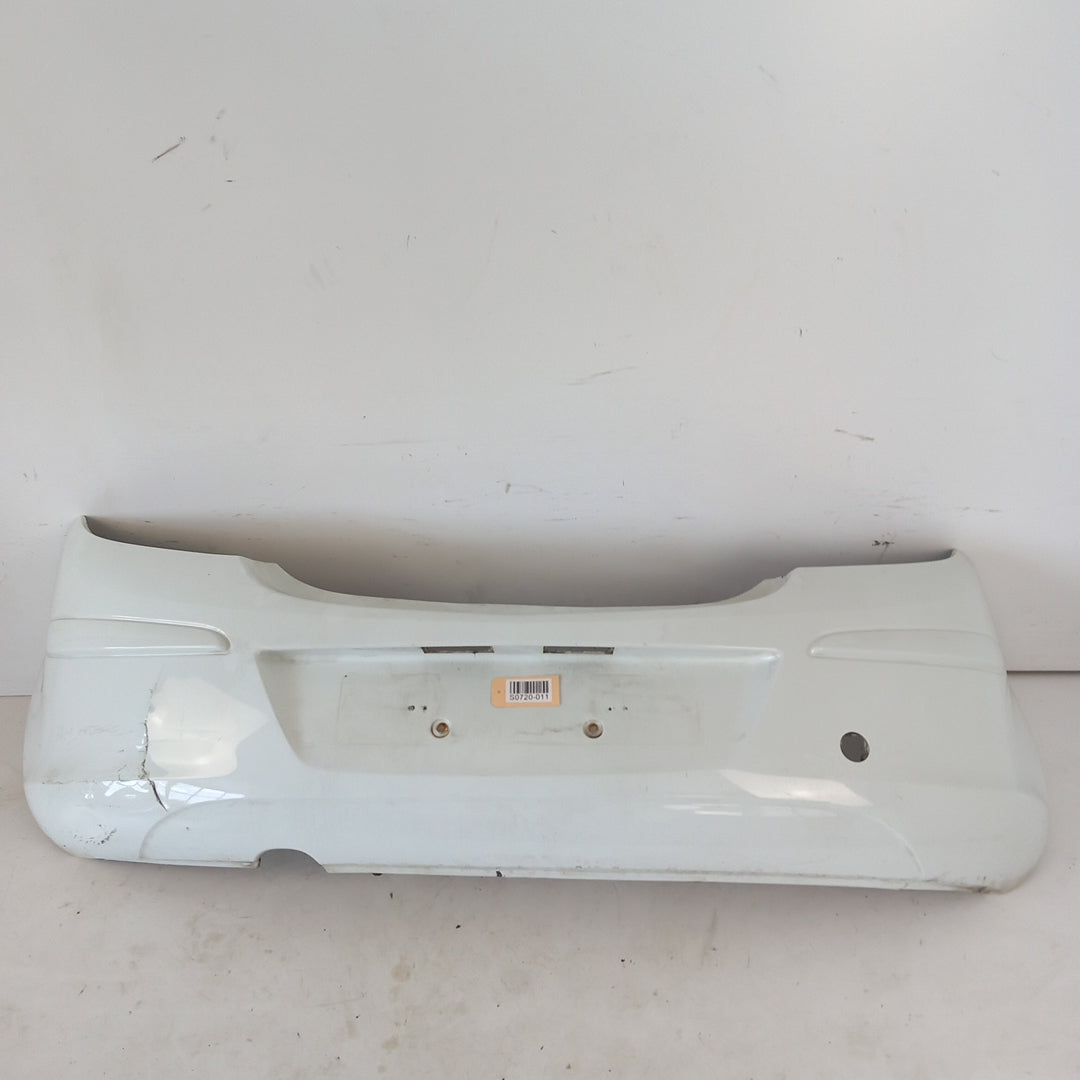 Задна броня дефектна бяла Z474 бяло Defekt! Opel Corsa D 3 врати