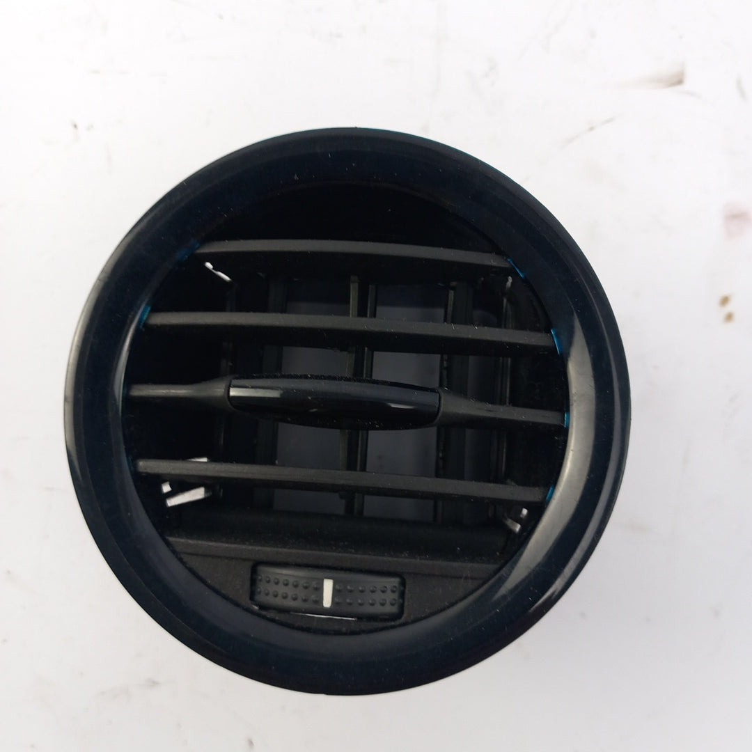 Решетка вентилация арматурно табло кръгла черна Opel Corsa D