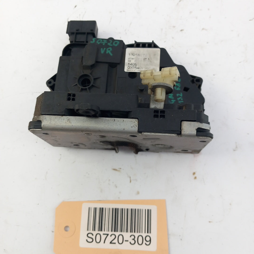 Брава предна дясна врата EN RHD Opel Corsa D