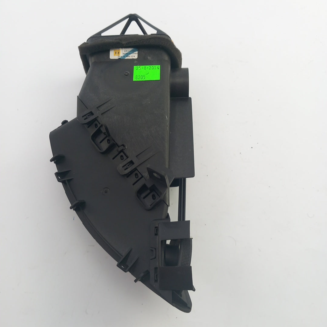 Въздуховод табло ляв Opel Zafira C Tourer