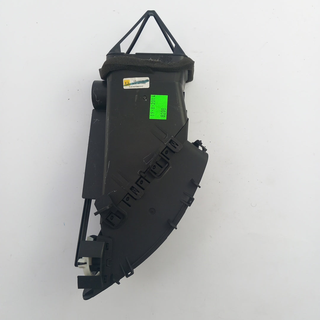 Въздуховод табло десен Opel Zafira C Tourer