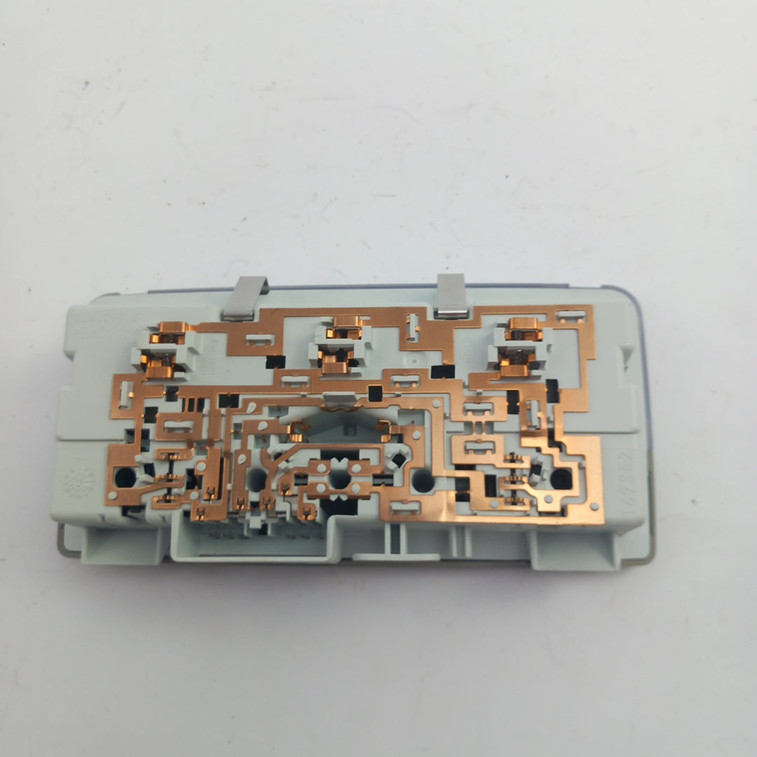 Плафон осветление таван среден Opel Zafira C Tourer