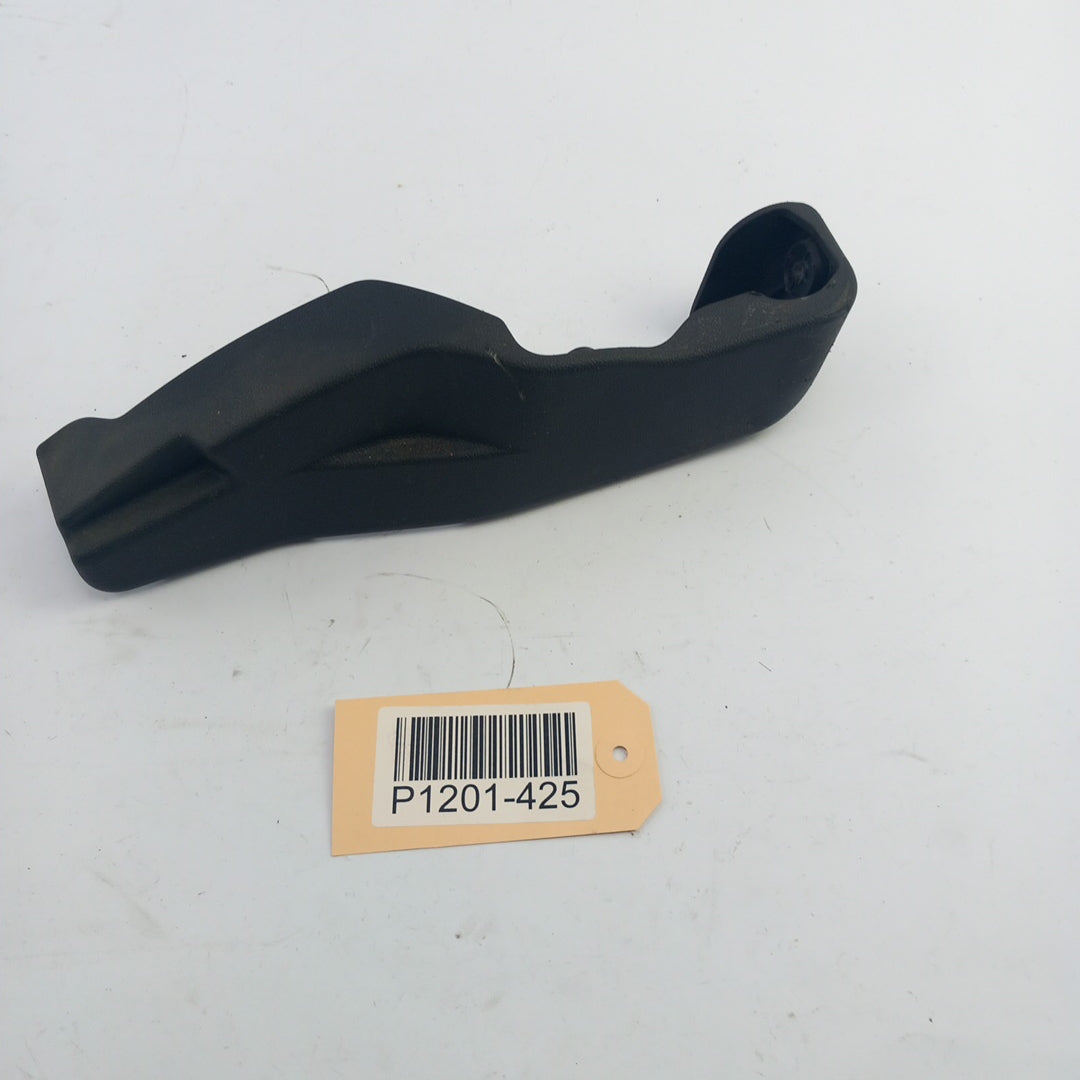 Капак панта външен лява седалка Opel Zafira C Tourer