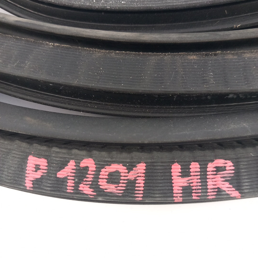 Уплътнение каросерия задна дясна врата Opel Zafira C Tourer