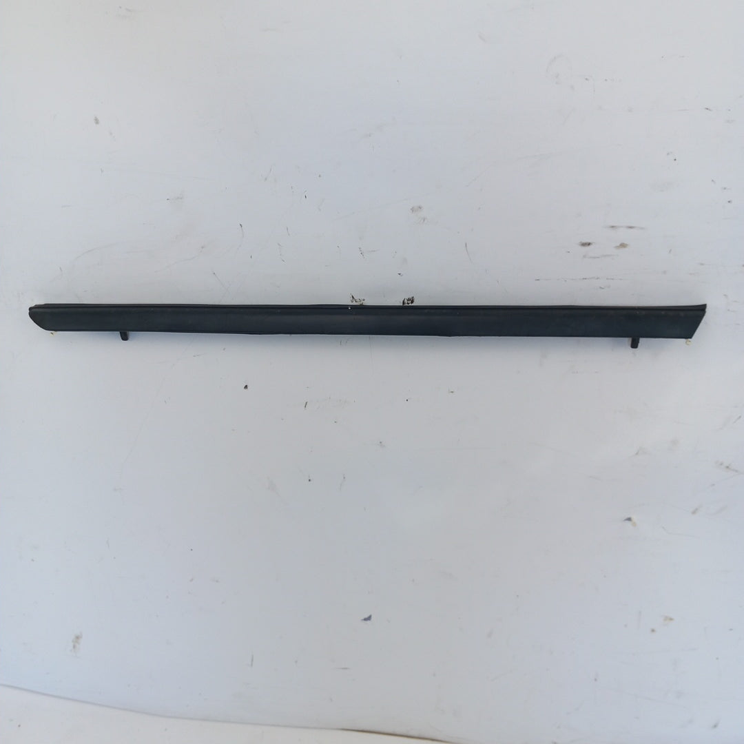 Лайстна преден калник ляв Opel Zafira C Tourer