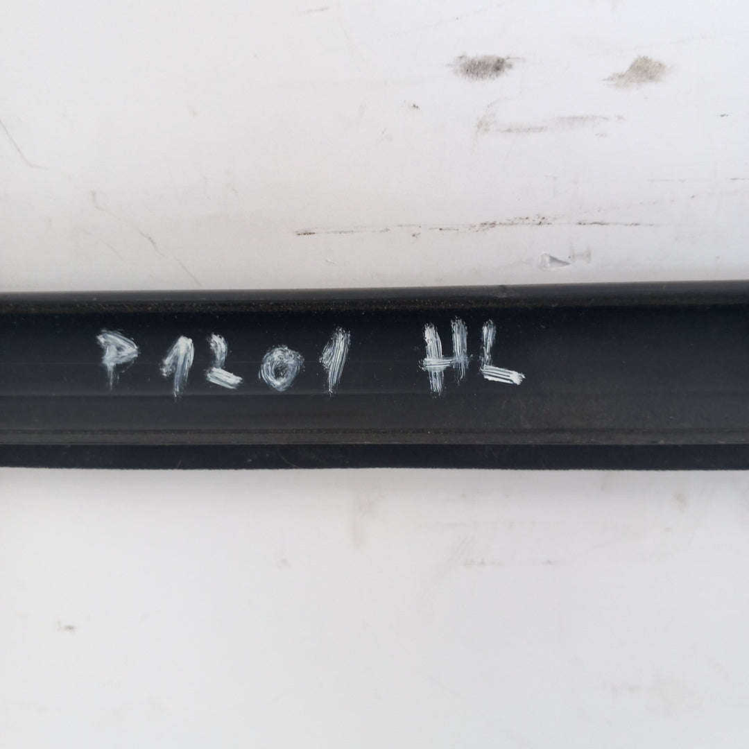 Лайстна стъкло на врата задна лява вътрешна Opel Zafira C Tourer