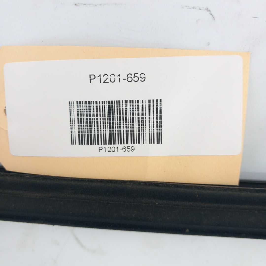 Лайстна стъкло на врата предна лява външна Opel Zafira C Tourer