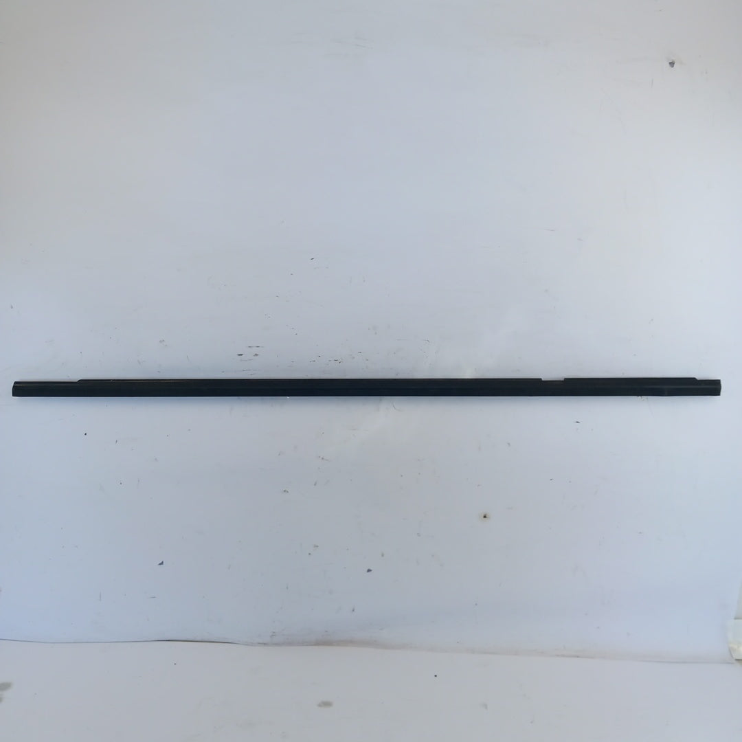 Лайстна стъкло на врата задна лява външна Opel Zafira C Tourer