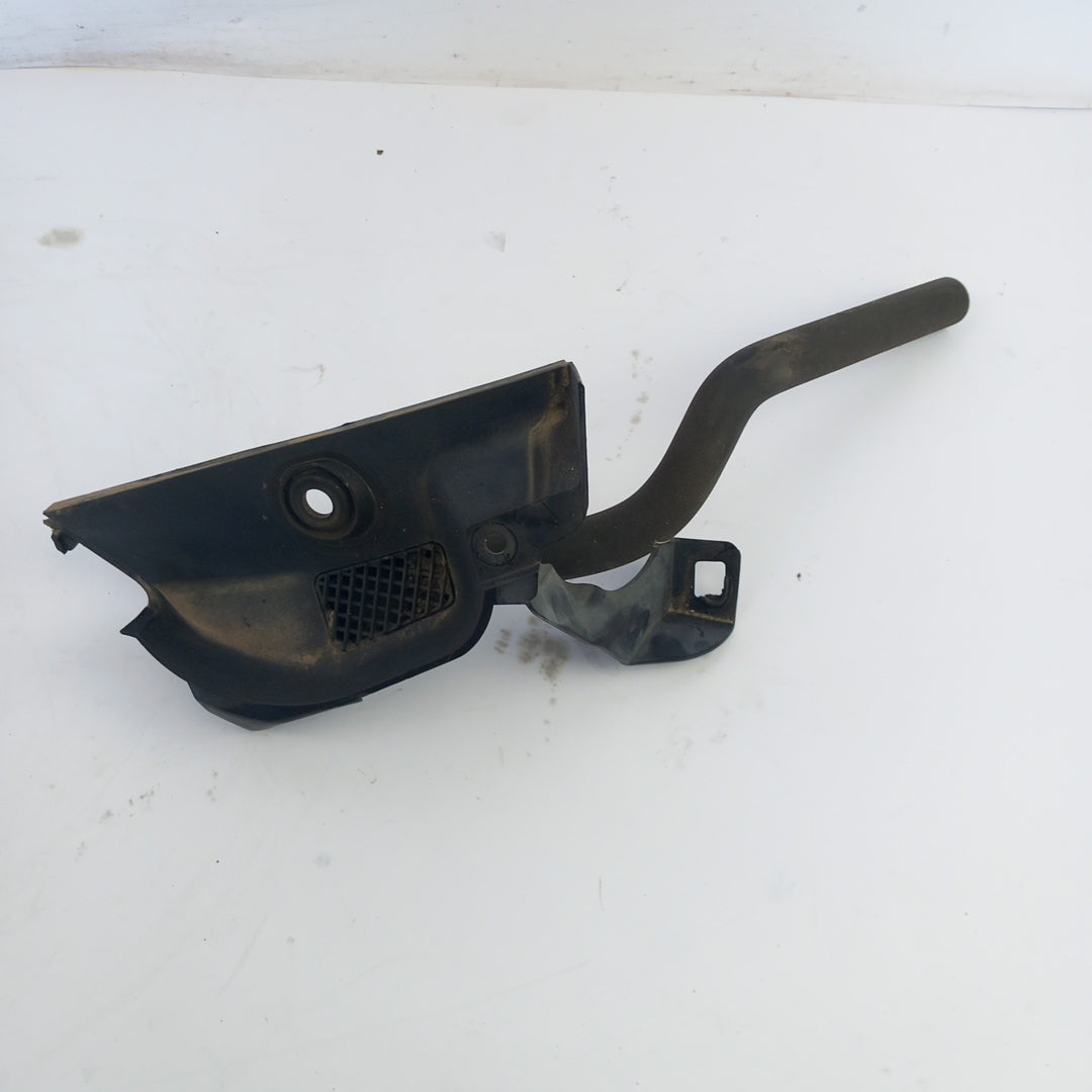 Решетка въздух отводняване предно стъкло лява Opel Zafira C Tourer