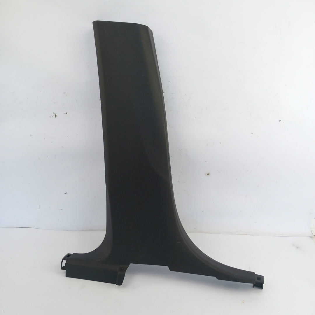 Кора средна колона лява долна черен Opel Mokka